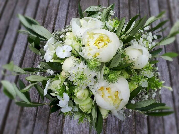 Le Tri Fleuri - Galerie photo - Bouquets de mariée et boutonnières